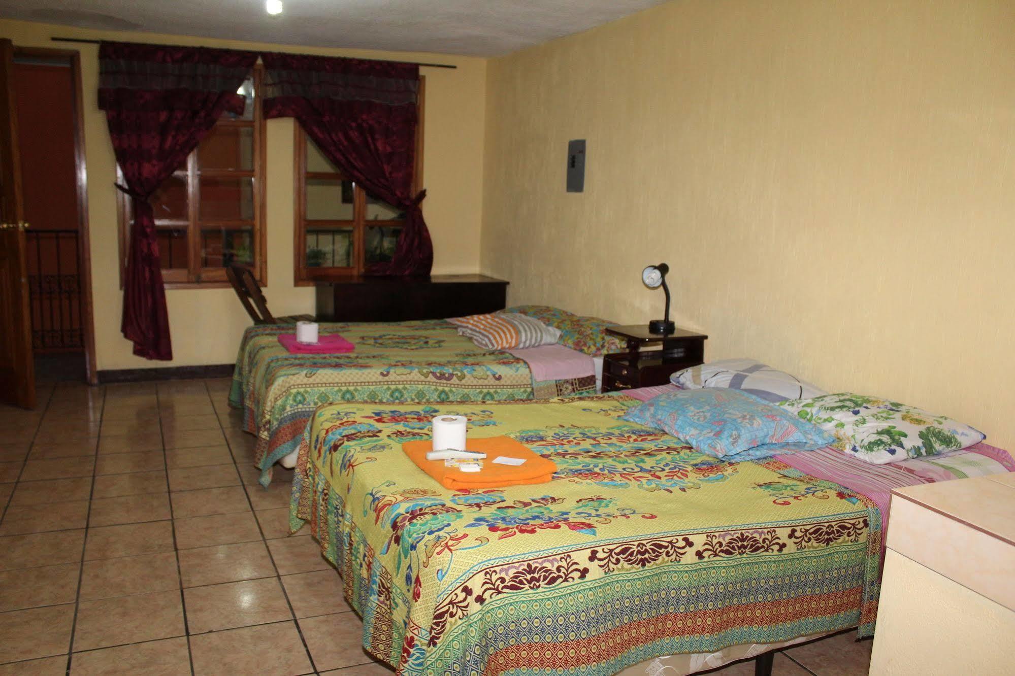 Hotel Kasa Kamelot Quetzaltenango Exterior foto